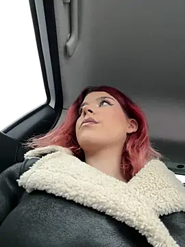 RiriRoseey online show from March 29, 8:03 am