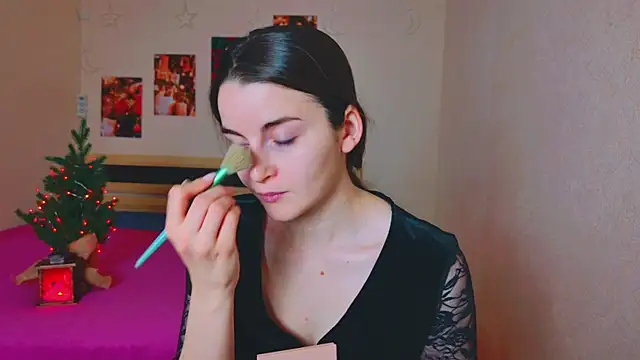 Miss Arwen online show from December 20, 2:19 am