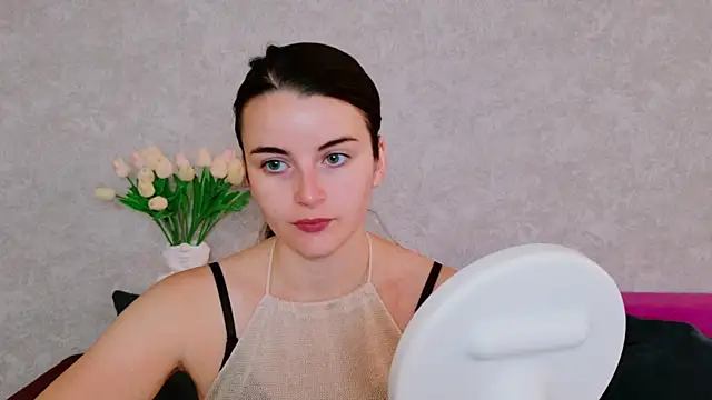 Miss Arwen online show from September 19, 2:57 am