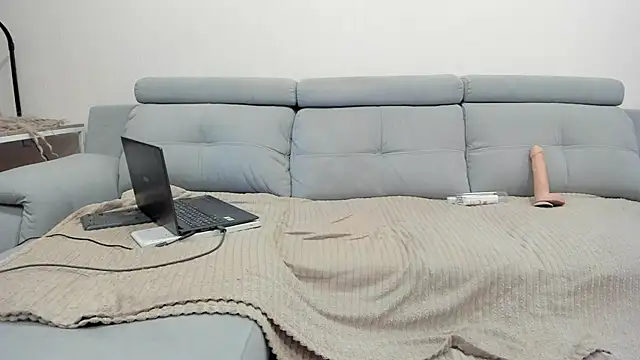 Kristina Sinclair online show from January 23, 7:07 pm