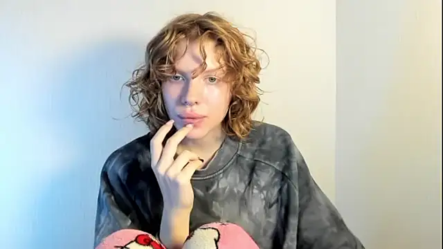 StellaDavis online show from October 21, 10:49 am