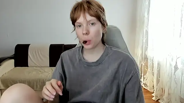 StellaDavis online show from May 21, 11:06 am
