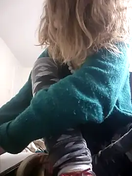 AriellaTaylor online show from December 18, 8:42 am