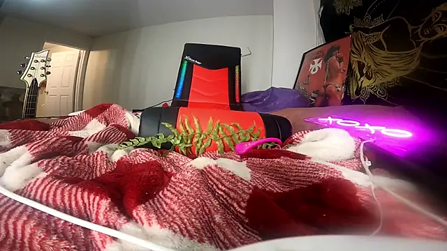 Snapshot of AriellaTaylor chatting on January 1, 1:15 am AriellaTaylor online show from January 1, 1:15 am