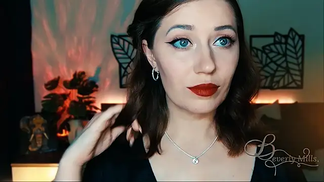 MissBeverlyMills online show from February 1, 7:34 pm