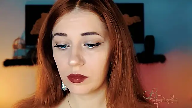 MissBeverlyMills online show from December 15, 5:12 am