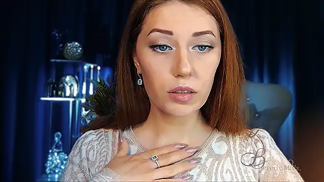 MissBeverlyMills online show from April 11, 12:53 pm