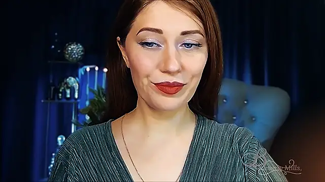 MissBeverlyMills online show from April 18, 2:32 pm