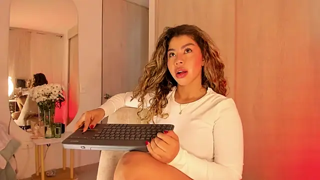 Melina Ferrer1 online show from May 30, 12:46 pm