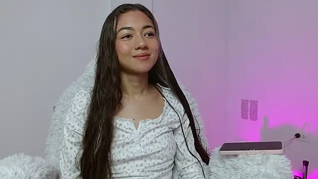 Snapshot of hantonella_ chatting on November 14, 12:37 pm hantonella online show from November 14, 12:37 pm