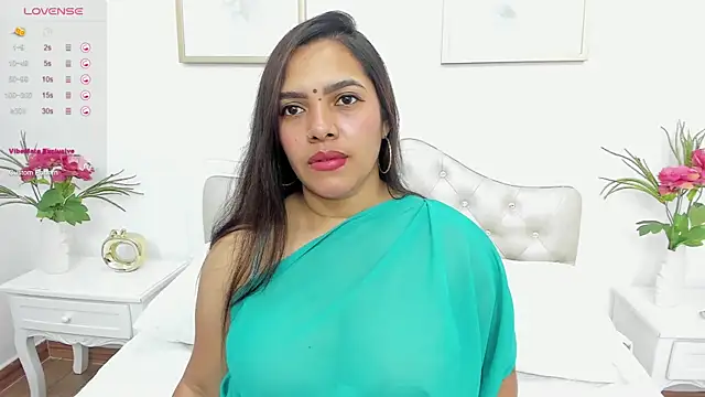 Snapshot of krishaa_ chatting on December 23, 1:13 pm krishaa online show from December 23, 1:13 pm