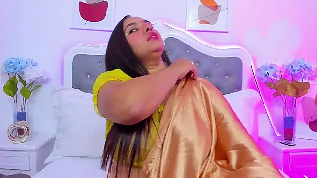 Snapshot of krishaa_ chatting on February 1, 1:09 pm krishaa online show from February 1, 1:09 pm