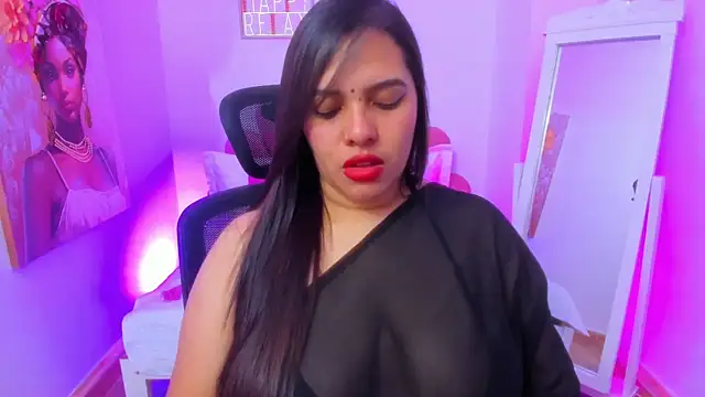 Snapshot of krishaa_ chatting on December 17, 4:57 pm krishaa online show from December 17, 4:57 pm