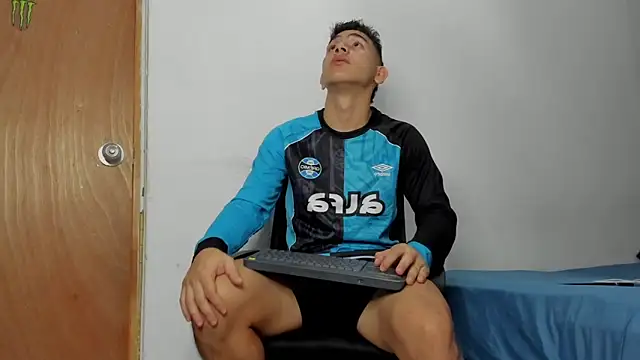 andrew rose  online show from March 9, 6:45 pm