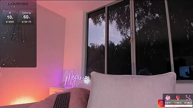 Megan-holly online show from February 20, 8:03 pm