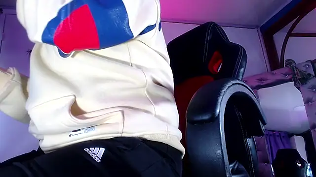 Lina23  online show from January 8, 11:45 am