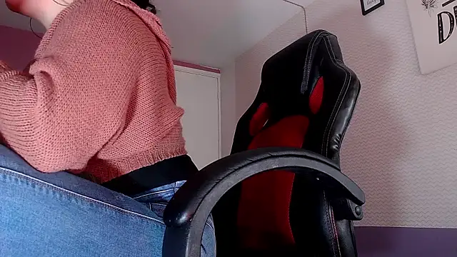 Lina23  online show from April 17, 1:47 pm