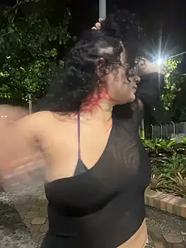 Snapshot of Electra_doll_ chatting on November 26, 11:28 pm Electra doll online show from November 26, 11:28 pm