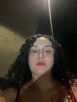 Snapshot of Electra_doll_ chatting on December 16, 12:37 am Electra doll online show from December 16, 12:37 am