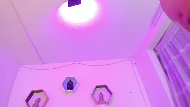 Eliissh  online show from March 20, 1:48 pm