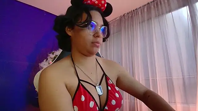 Emmapark  online show from February 23, 7:11 pm