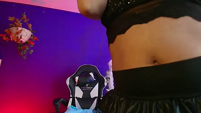 Emmapark  online show from April 1, 7:22 pm