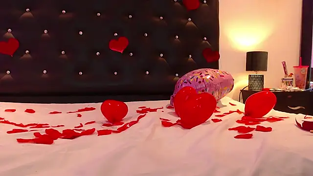 Snapshot of hanna_danger19 chatting on February 14, 11:20 pm hanna danger19 online show from February 14, 11:20 pm