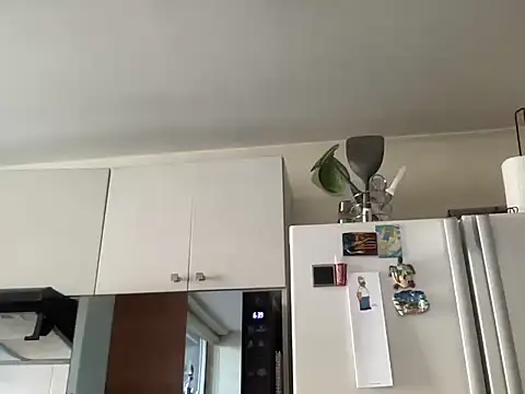 littlelatinhunter online show from December 5, 11:52 am