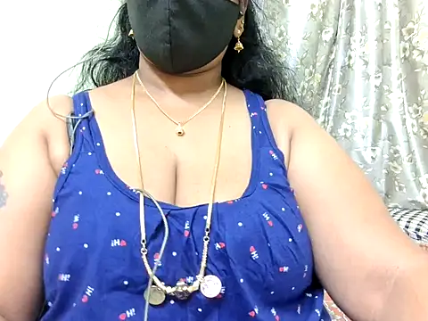 Snapshot of Pallavi-sri chatting on February 8, 6:22 am Pallavi-sri online show from February 8, 6:22 am