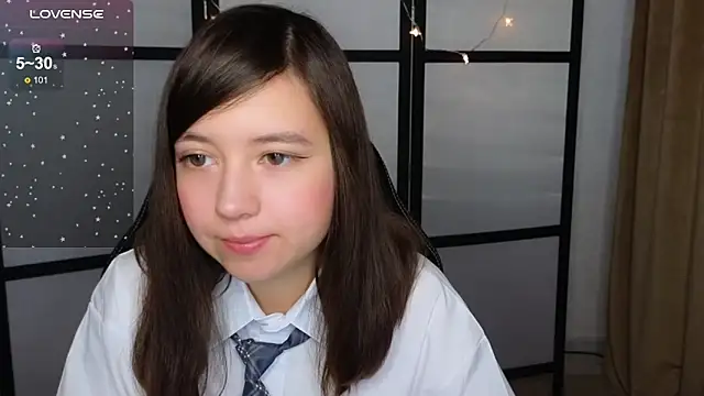 Lina Brownie online show from October 28, 1:31 am