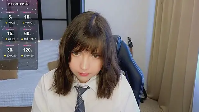 Lina Brownie online show from December 2, 4:40 am