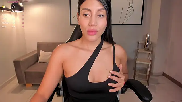 CharlotteCox  online show from January 7, 11:16 am