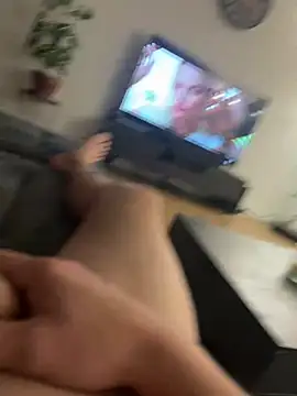 moi seul online show from December 8, 9:19 pm