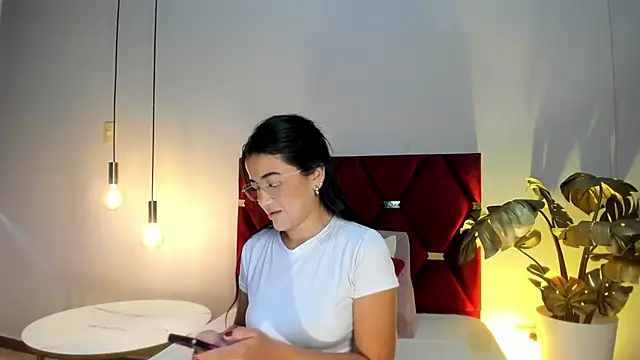 LeaahCarter online show from October 17, 5:59 pm