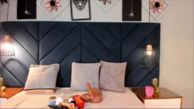 sarita hills online show from February 14, 4:09 am