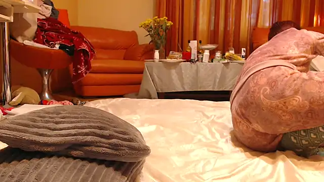 LovelyAndraGirl online show from September 27, 2:00 pm