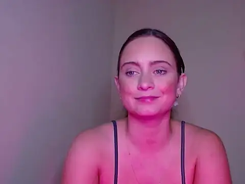 Snapshot of Sophie_Raegan chatting on January 1, 12:11 pm Sophie Raegan online show from January 1, 12:11 pm