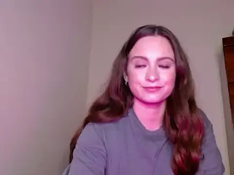 Snapshot of Sophie_Raegan chatting on January 24, 2:19 pm Sophie Raegan online show from January 24, 2:19 pm