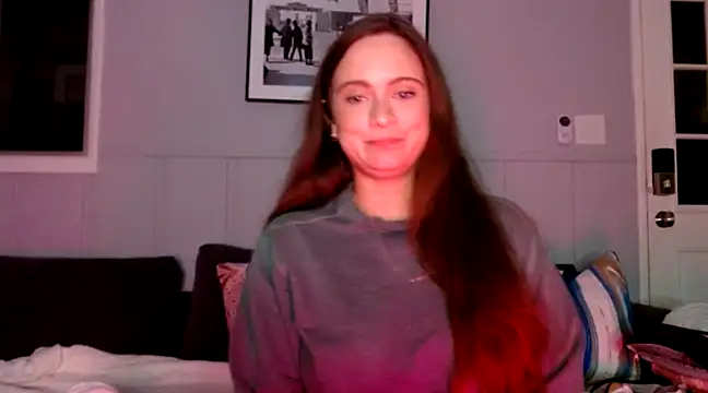 Snapshot of Sophie_Raegan chatting on February 21, 1:33 pm Sophie Raegan online show from February 21, 1:33 pm