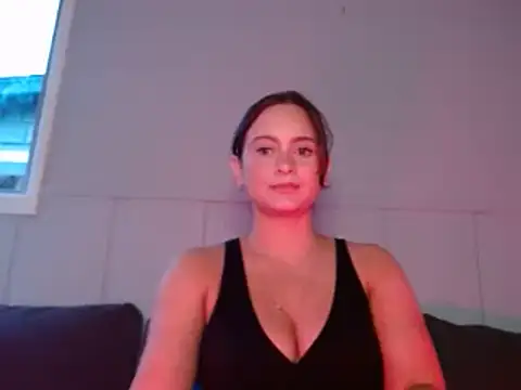 Snapshot of Sophie_Raegan chatting on March 12, 2:01 pm Sophie Raegan online show from March 12, 2:01 pm
