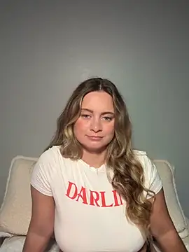 Snapshot of Sophie_Raegan chatting on October 22, 3:01 pm Sophie Raegan online show from October 22, 3:01 pm