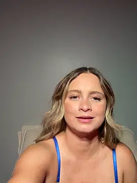 Snapshot of Sophie_Raegan chatting on October 28, 1:03 pm Sophie Raegan online show from October 28, 1:03 pm