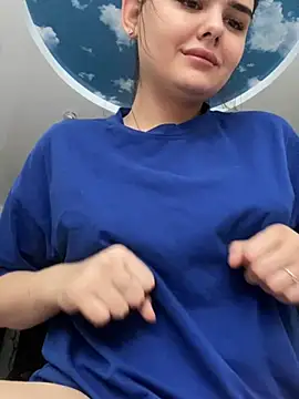 Snapshot of NikaMur chatting on December 30, 3:58 am NikaMur online show from December 30, 3:58 am