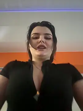 Snapshot of NikaMur chatting on January 13, 10:14 am NikaMur online show from January 13, 10:14 am