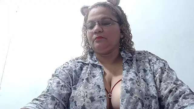 mademooms online show from November 26, 2:45 am