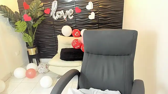 sofia 44 online show from February 18, 3:54 pm