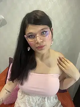 Snapshot of dayis_butera chatting on April 30, 12:22 pm dayis butera online show from April 30, 12:22 pm