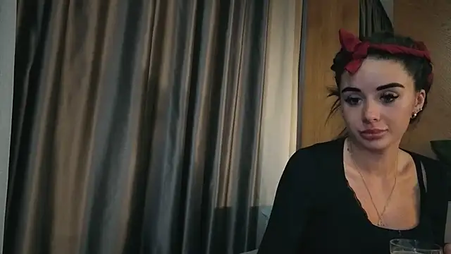 your bunnygirl online show from October 12, 8:52 pm