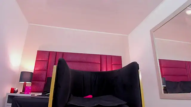 CharlotteScotte online show from February 17, 3:40 pm