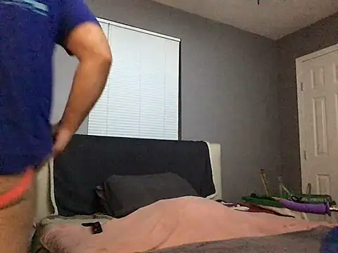 Snapshot of Cummerforyouu2 chatting on January 19, 3:50 am Cummerforyouu2 online show from January 19, 3:50 am